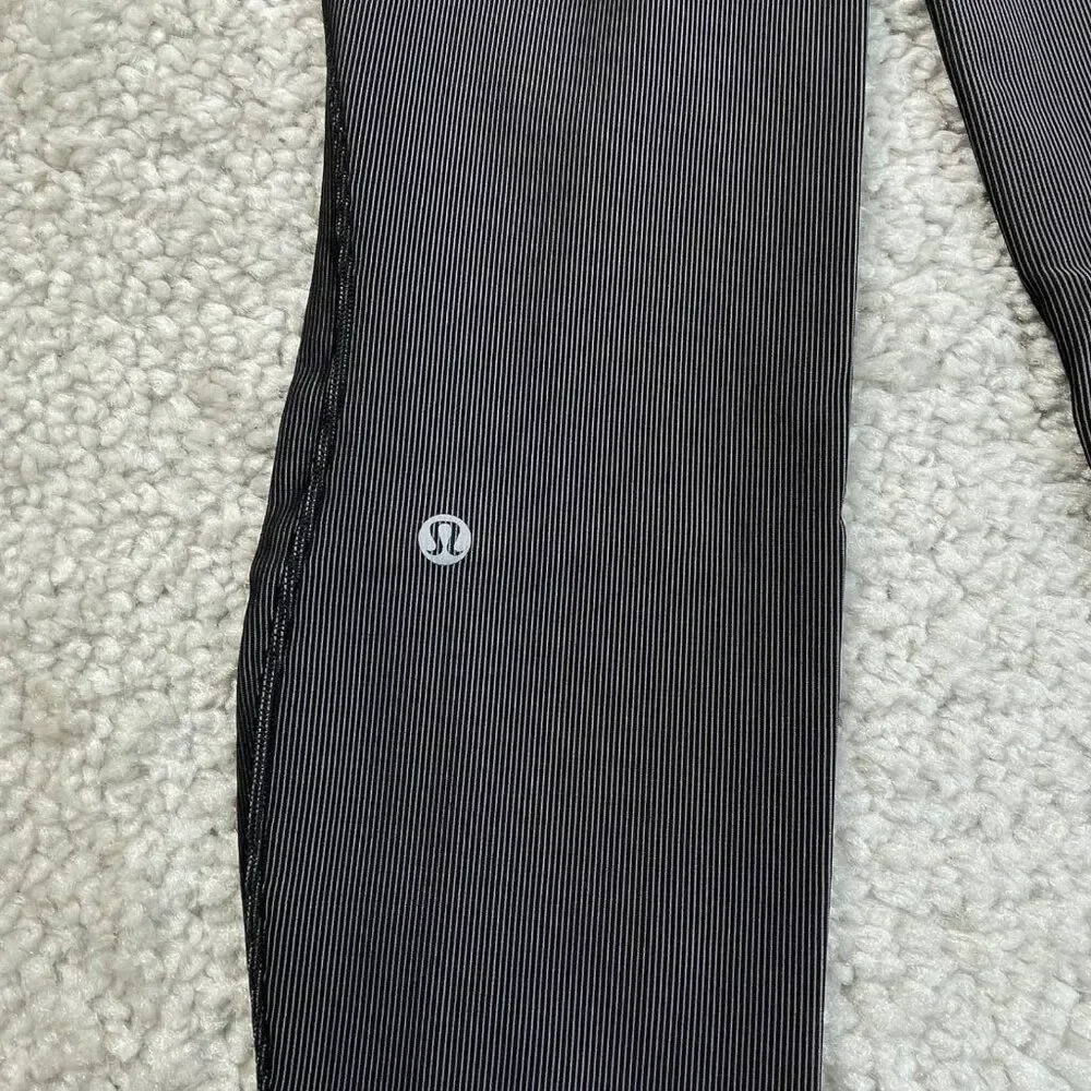 Lululemon Base Pace High Rise Tight Legging Two Toned Ribbed Black Womens 8